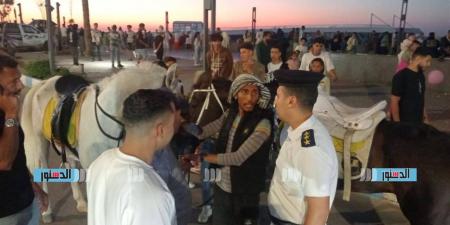 لخطورتها علي المواطنين.. حملة لضبط الخيول والدراجات على كورنيش مرسى مطروح