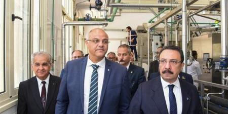 افتتاح مركز سلسلة قيمة الطماطم بجامعة الإسكندرية بطاقة إنتاجية 4 أطنان كل 8 ساعات