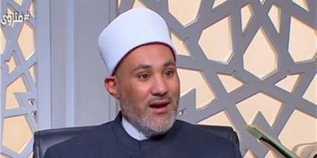 هل يجوز أخذ جزء من أرباح تجارة الأب دون علمه؟.. أمين الفتوى يجيب