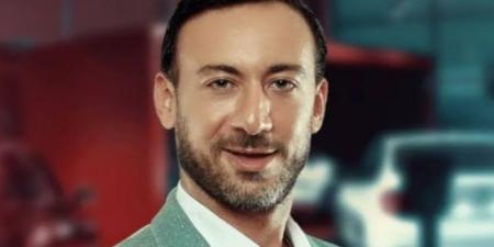 في صراع مع ياسر جلال.. عابد عناني يكشف تفاصيل شخصيه في للعدالة وجه آخر| خاص