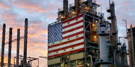 النفط الأمريكي يقفز 3.6% أسبوعيًا إلى 90.5 دولار وسط تقلبات عالمية