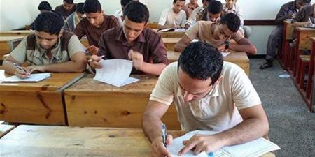 انتهاء اختبار مادة التربية الدينية لطلاب الشهادة الإعدادية بالقاهرة