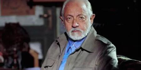 رحلة صراع انتهت بالتهاب رئوي حاد.. تاريخ عبد العزيز مخيون المرضي
