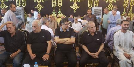 الآلاف يشيعون جثمان الراحل عبد العزيز مخيون بمسقط رأسه في أبو حمص
