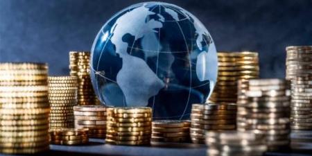 تقرير: الخوف يسيطر على المستثمرين بعد تبادل الضربات الأمريكية الإيرانية