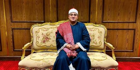 قارئ صغير يبهر الشيخ محمود الشحات أنور بتلاوة القرآن (فيديو)