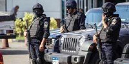 لهو أطفال يتحول إلى معركة شوارع.. ضبط سيدتين تعدتا على نجار بأسلحة بيضاء بالبحيرة