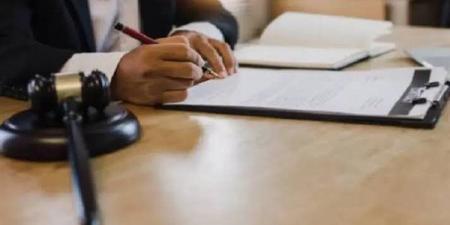 بيع أحد الورثة للعقار دون موافقة الباقين.. هل البيع صحيح؟