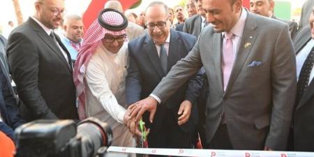 باستثمارات 150 مليون جنيه.. رئيس «القابضة الغذائية» يفتتح فرع «بنده للتجزئة» بمدينة نصر