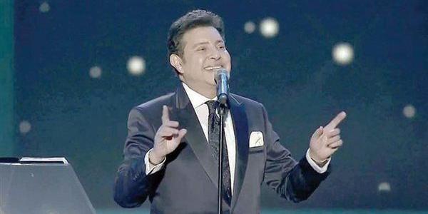 رسالة مبهجة تكشف تطورات الحالة الصحية لـ هاني شاكر