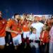 كواليس احتفال تامر حسني مع لاعبي المنتخب بعد التتويج بكأس العاصمة (فيديو)