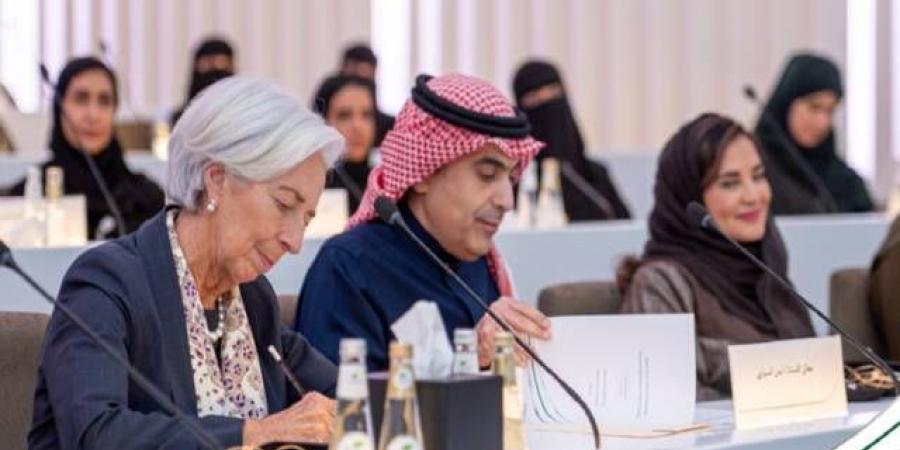 السعودية
      تناقش
      ملف
      تمكين
      المرأة
      في
      البنوك
      المركزية
      بحضور
      كرستين
      لاجارد