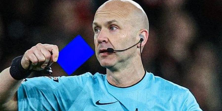 تعرف
      على
      طريقة
      استخدام
      الكارت
      الأزرق
      في
      مباريات
      كرة
      القدم