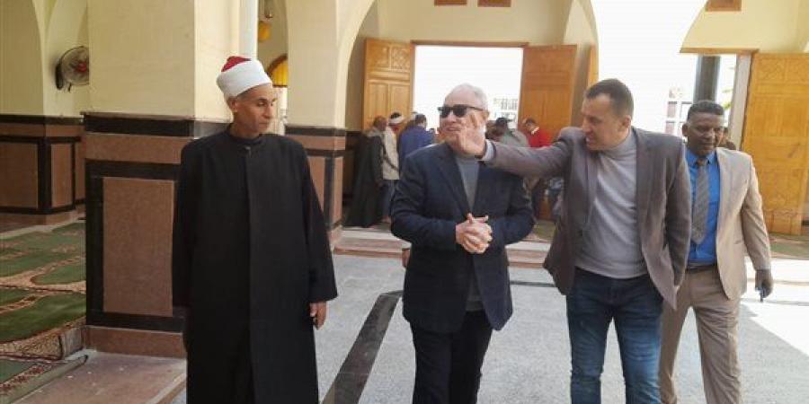محافظ
      الأقصر
      يشهد
      افتتاح
      مسجد
      خاتم
      المرسلين
      بمدينة
      طيبة