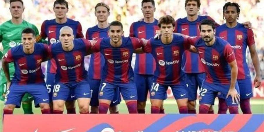 دوري
      أبطال
      أوروبا،
      تشافي
      يعلن
      قائمة
      برشلونة
      لمواجهة
      نابولي