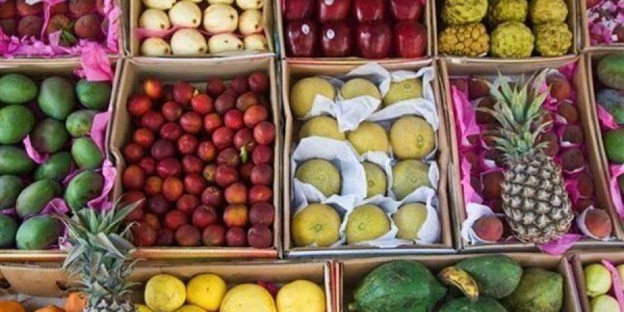 أسعار
      الفاكهة
      اليوم
      الجمعة..
      الجوافة
      بـ
      6
      جنيهات
      في
      سوق
      العبور