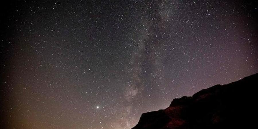 مركز
      الفلك
      الدولي:
      تعذر
      رؤية
      هلال
      شهر
      رمضان
      رغم
      صفاء
      السماء