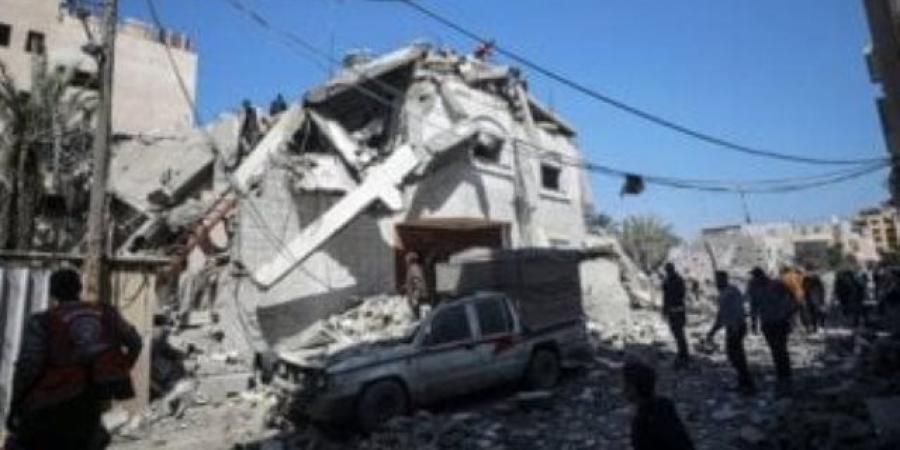 القاهرة الإخبارية: طيران الاحتلال الإسرائيلى يقصف مناطق متفرقة فى رفح الفلسطينية