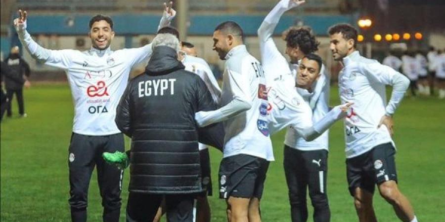 منتخب
      مصر
      يخوض
      تدريباته
      استعدادا
      لمواجهة
      كرواتيا
      في
      نهائي
      كأس
      عاصمة
      مصر