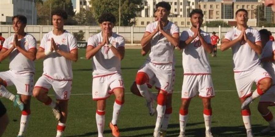 منتخب
      شباب
      تونس
      يفوز
      على
      الجزائر
      3-2