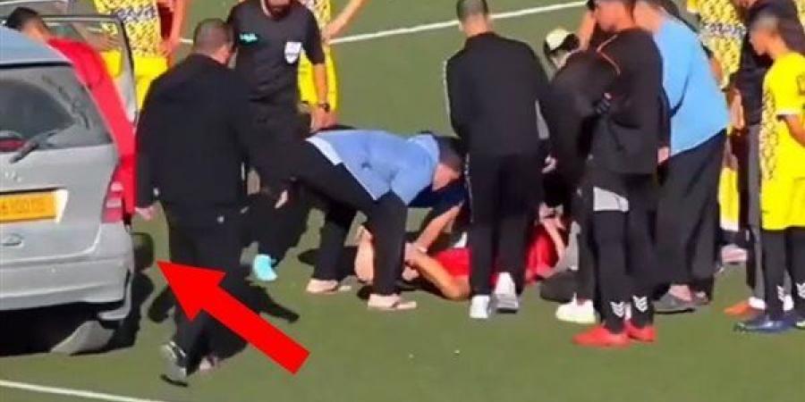 لحظة
      وفاة
      لاعب
      في
      الدوري
      الجزائري
      بعد
      تدخل
      عنيف
      من
      مدافع
      الفريق
      المنافس
      (فيديو)