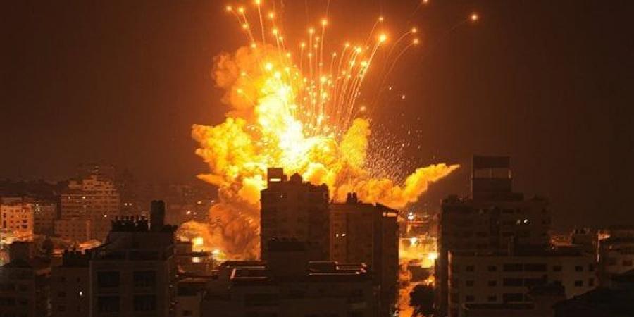 أول
      انتهاك
      لقرار
      مجلس
      الأمن،
      قوات
      الاحتلال
      تقصف
      قطاع
      غزة