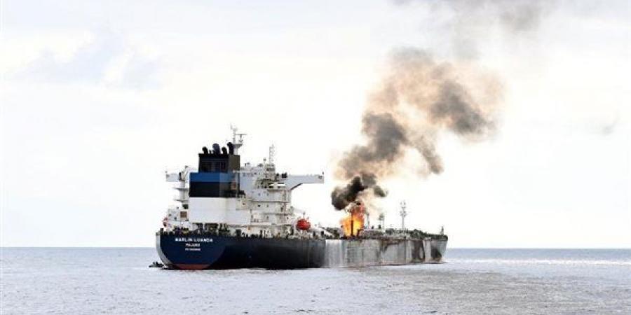 الأسطول
      الأمريكي:
      إيران
      تنشر
      سفينة
      استخبارية
      قرب
      جيبوتي
      وتوجه
      هجمات
      الحوثيين