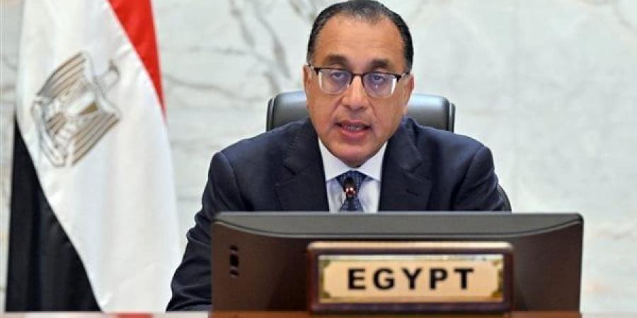 مصطفى
      مدبولي
      يستقبل
      رئيس
      الوزراء
      الفلسطيني
      بمطار
      القاهرة