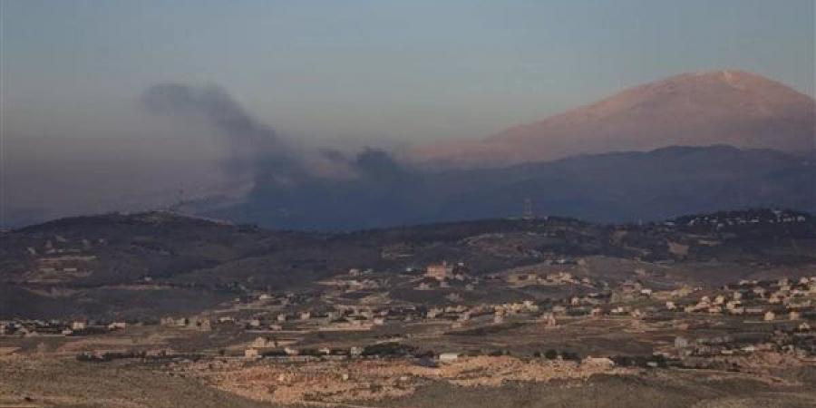 استشهاد
      3
      أشخاص
      إثر
      غارة
      إسرائيلية
      استهدفت
      منزلا
      في
      جنوب
      لبنان