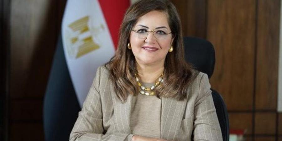 وزيرة
      التخطيط:
      96
      مليار
      جنيه
      لتنفيذ
      1260
      مشروعًا
      تنمويًّا
      بمحافظة
      القاهرة
      بخطة
      23/2024