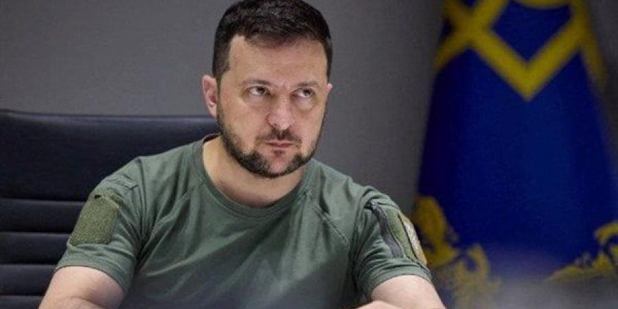 سياسي
      أوكراني
      يحمل
      زيلينسكي
      مسؤولية
      فضيحة
      تجنيد
      قاصرين