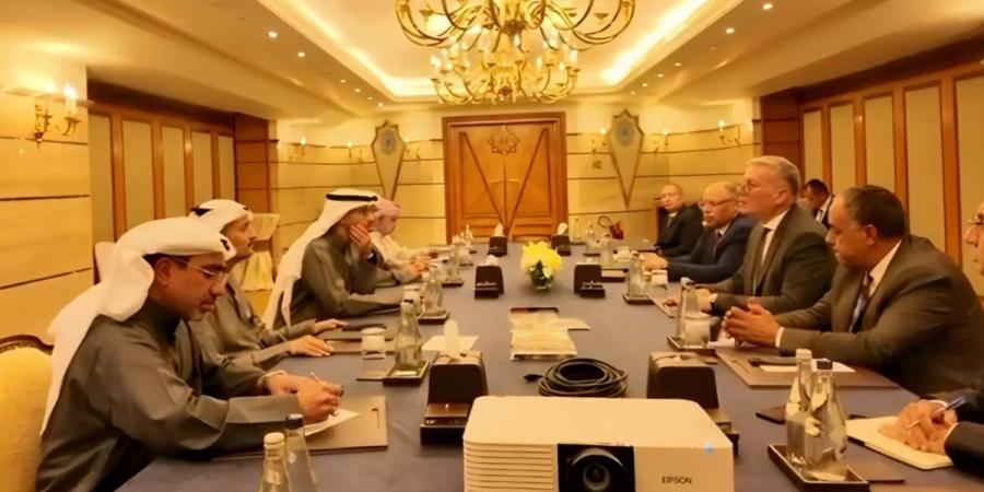 ​وزير البترول يبحث مع قيادات "مؤسسة البترول الكويتية" و"كوفبيك" و"نفط الكويت" تعزيز التعاون والاستثمار في مصر
