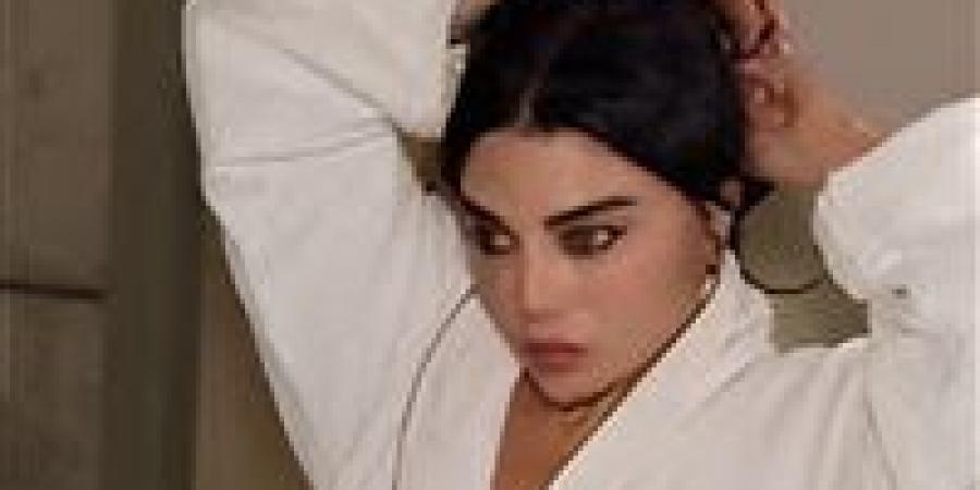 فيديو
      في
      غرفة
      النوم
      لـ
      هيفاء
      وهبي
      يثير
      جدلاً
      كبيرًا
      وموجة
      انتقادات..
      ما
      القصة؟