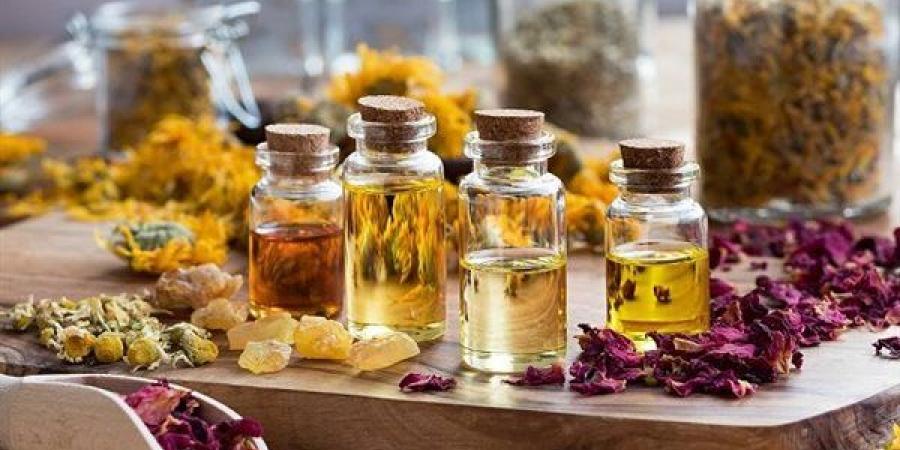 أهمية
      الزيوت
      العطرية
      لتهدئة
      الأعصاب
      وتحسين
      جودة
      النوم