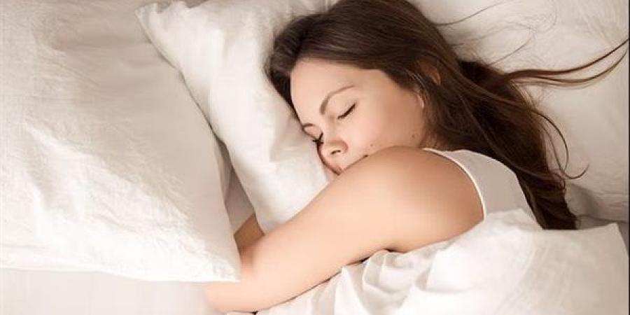 مشروب
      عشبي
      طبيعي
      يساعد
      على
      تحسين
      جودة
      النوم