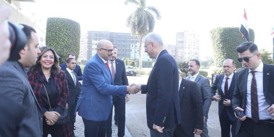 معهد ناصر يستقبل وزير الصحة التركي في زيارة رفيعة المستوى لتعزيز التعاون الصحي