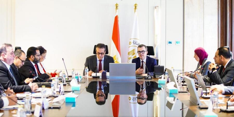 وزيرا الصحة والتخطيط يناقشان الخطة الاستثمارية لوزارة الصحة للعام المالي 2026/2027