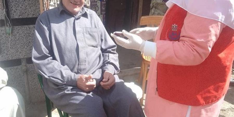 فحص 6825 مواطنًا ضمن مبادرة رئيس الجمهورية للرعاية الصحية لكبار السن بالدقهلية