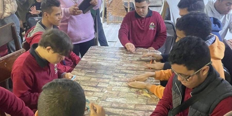 أتوبيس الفن الجميل ينظم جولة تثقيفية للأطفال ذوي الهمم بالمتحف المصري