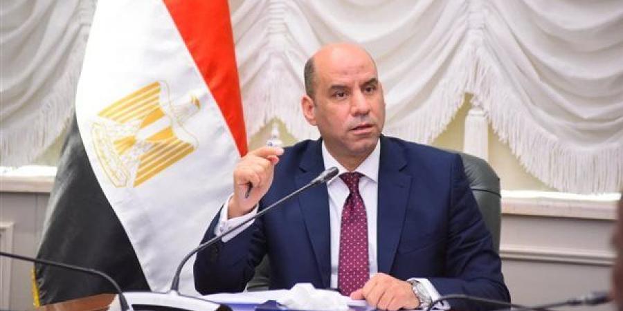 وزير العمل يتابع مستجدات تنفيذ منصة الخدمات الإلكترونية للوزارة