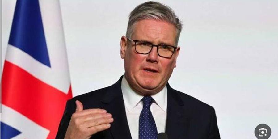 رئيس الوزراء البريطاني: استعادة حرية الملاحة بمضيق هرمز بالغ الأهمية