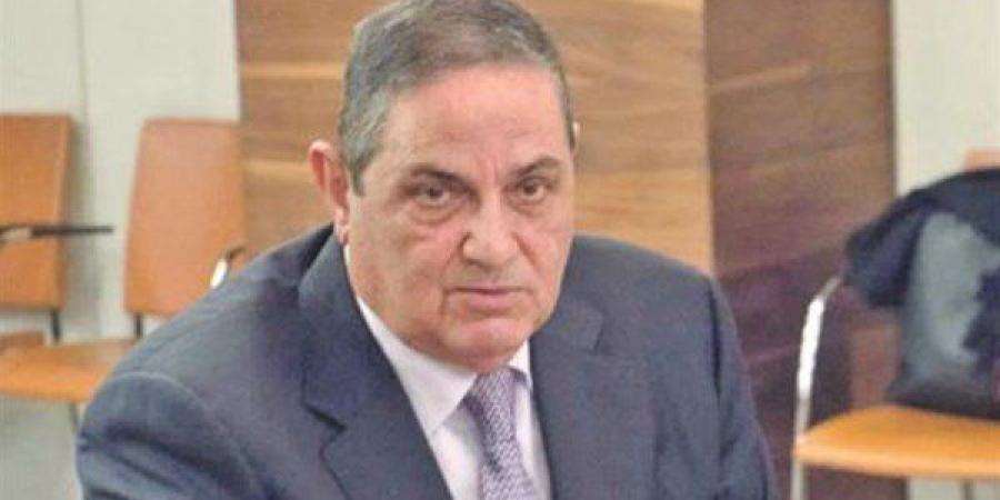 بلاغ يتهم "الخشن " بمديونيته ب40مليار جنيه لبنوك مصرية