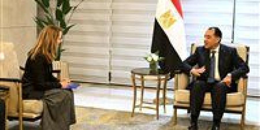 رئيس الوزراء: مصر تتبنى نهجًا شاملاً في التعامل مع الهجرة عبر تطوير منظومة التعليم والتدريب