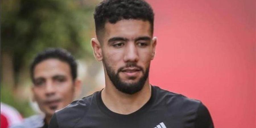 هل تواصل الاتحاد السكندري مع القندوسي؟.. إعلامي يرد