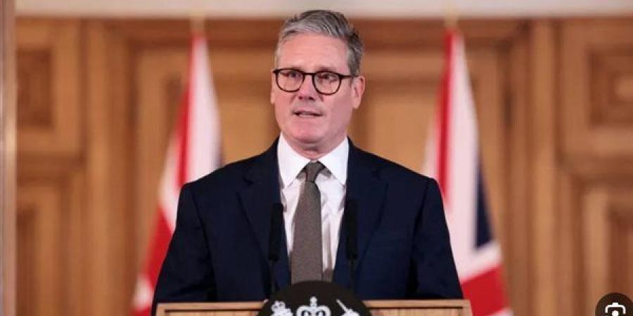 ستارمر: ضرورة اضطلاع الشركاء بدور أكبر لتأمين الملاحة بمضيق هرمز