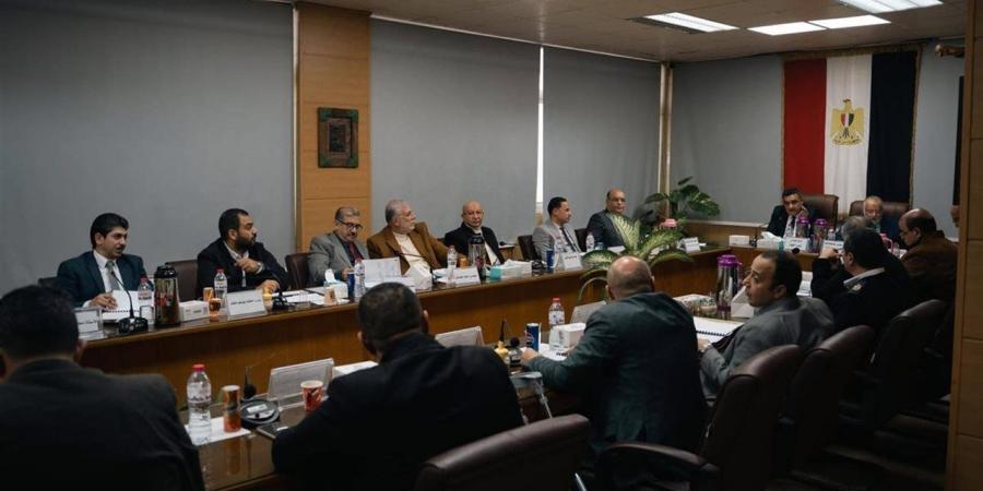 "مجلس دمياط الجديدة" يناقش تعويض أسر ضحايا موريا مول ومشكلة الكلاب الضالة