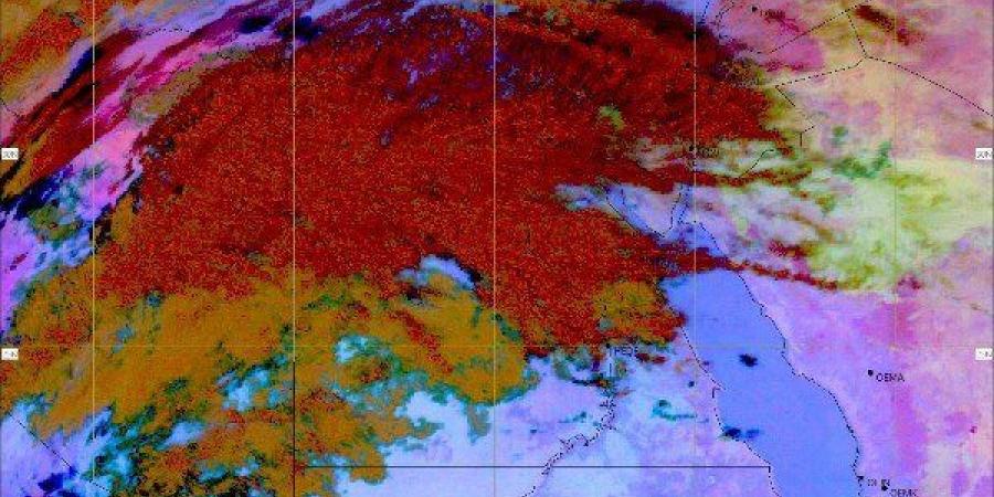 الأرصاد الجوية تحذر: سحب رعدية وموجات رياح وأتربة