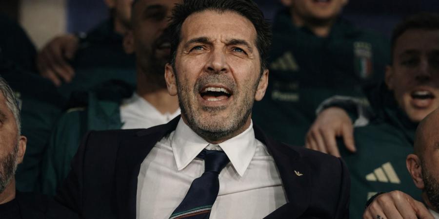 بوفون يعلن استقالته من تدريب حراس منتخب إيطاليا بعد الخسارة أمام البوسنة