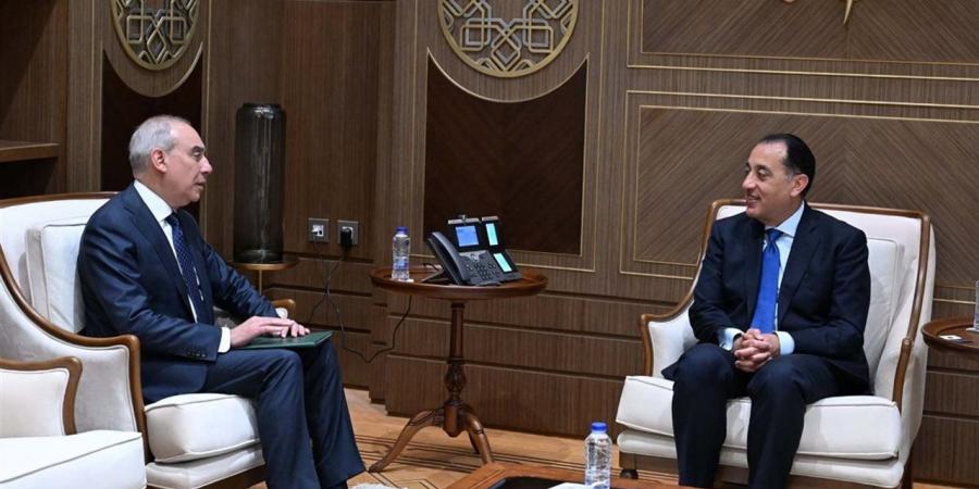 تفاصيل لقاء رئيس الوزراء مع السفير علاء يوسف رئيس الهيئة العامة للاستعلامات