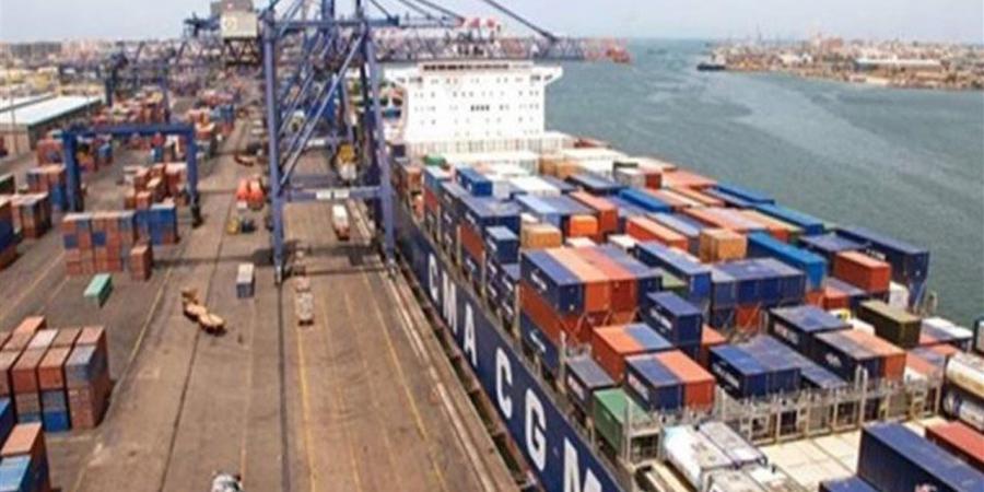 إغلاق ميناء السويس لسوء الأحوال الجوية